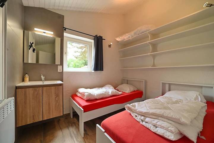 Bungalow in Virton am See Vallée de Rabais in Luxemburg Provinz