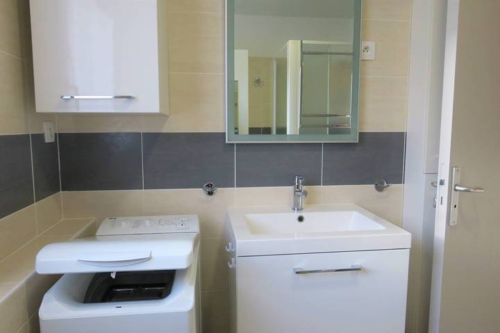 Appartement entier, Appartement Vue Mer avec terrasse et Wifi à Perros-Guirec in Perros-Guirec, Côte de Granit Rose