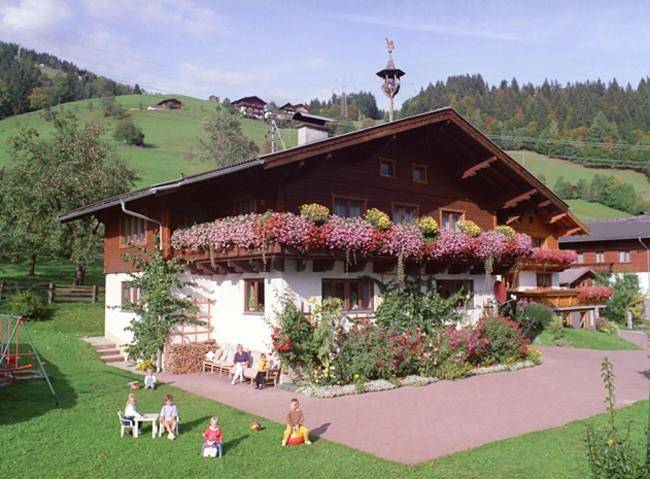 BnB für 2 Personen, mit Balkon und Terrasse sowie Garten und Ausblick in Wagrain
