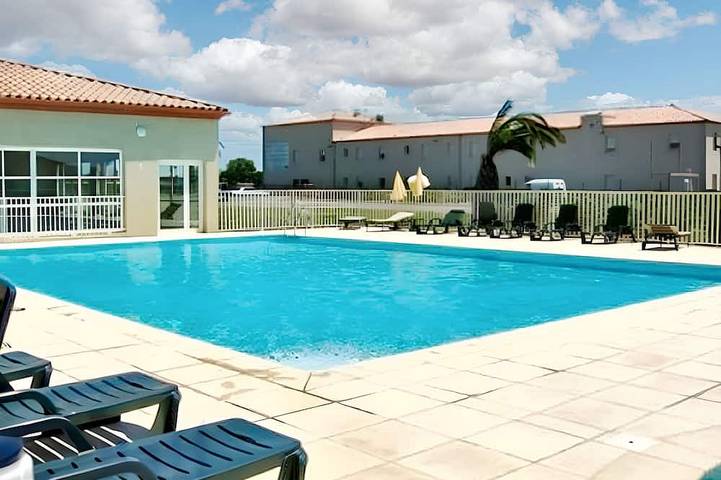 Casa de vacaciones para 4 personas, con piscina además de jardín y terraza - 1
