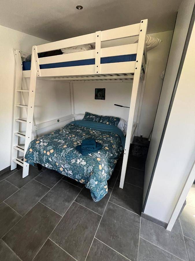 Two-Bedroom Chalet in Le Teich, Région d'Arcachon