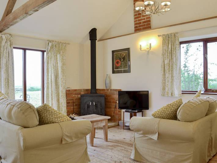 Cottage for 4 people, with garden, with pets in Suffolk Coastal