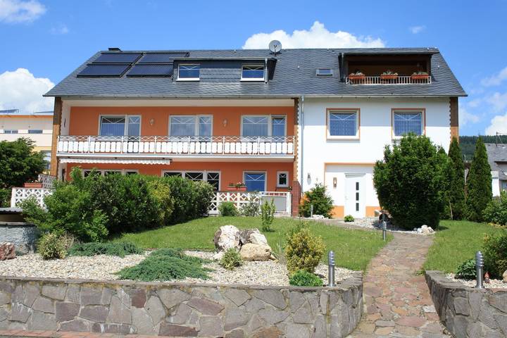 Pension für 2 Personen, mit Garten, kinderfreundlich an der Mosel