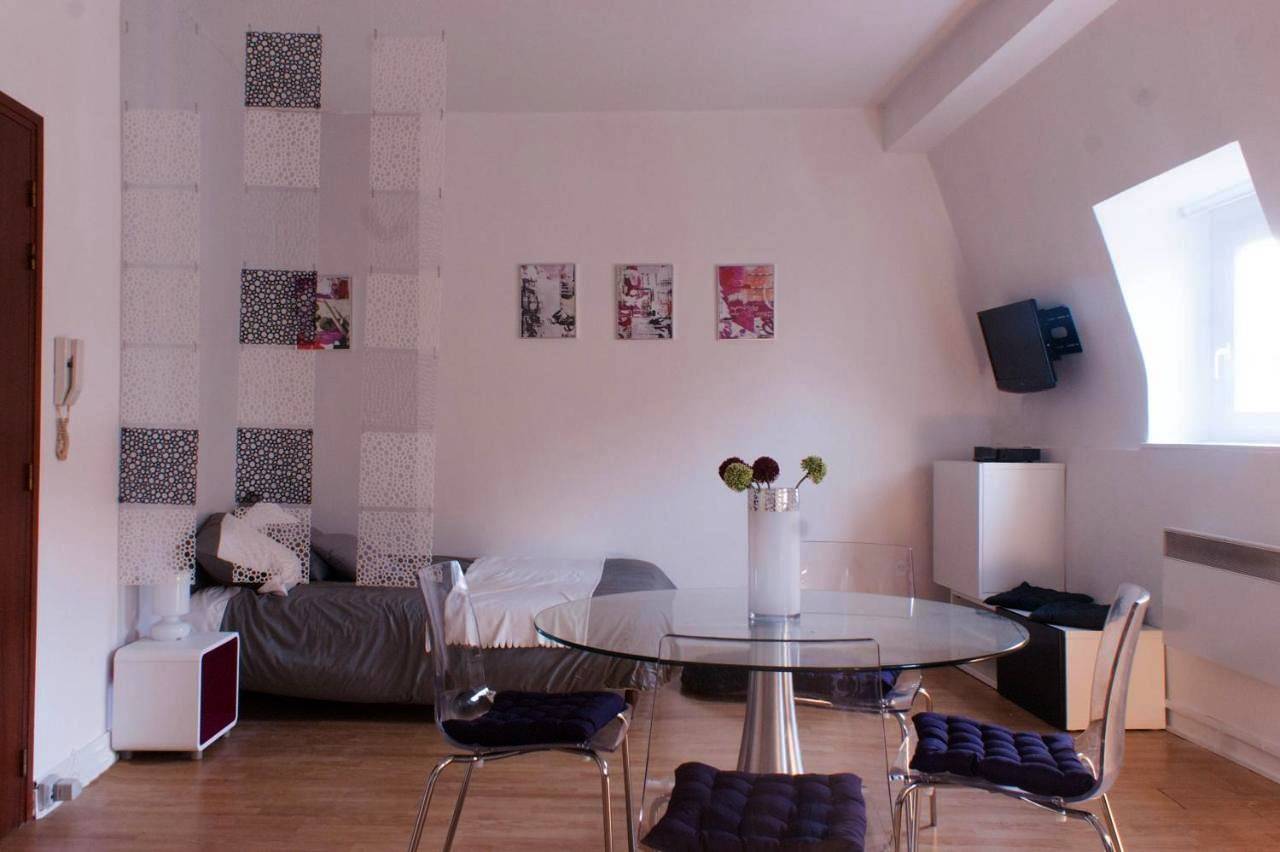 Appartement entier, Les studios de la grand Place in Tournai, Hainaut