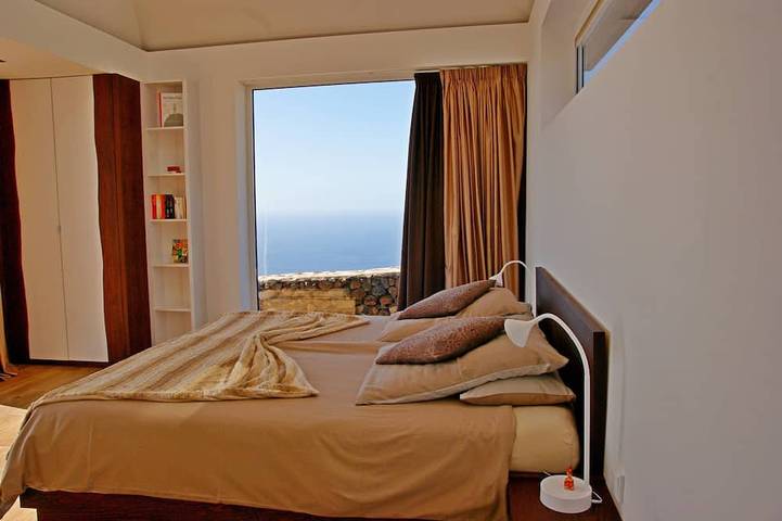 Excepcional villa de arquitecto con impresionantes vistas al mar y piscina infinita in Puntagorda, La Palma Norte