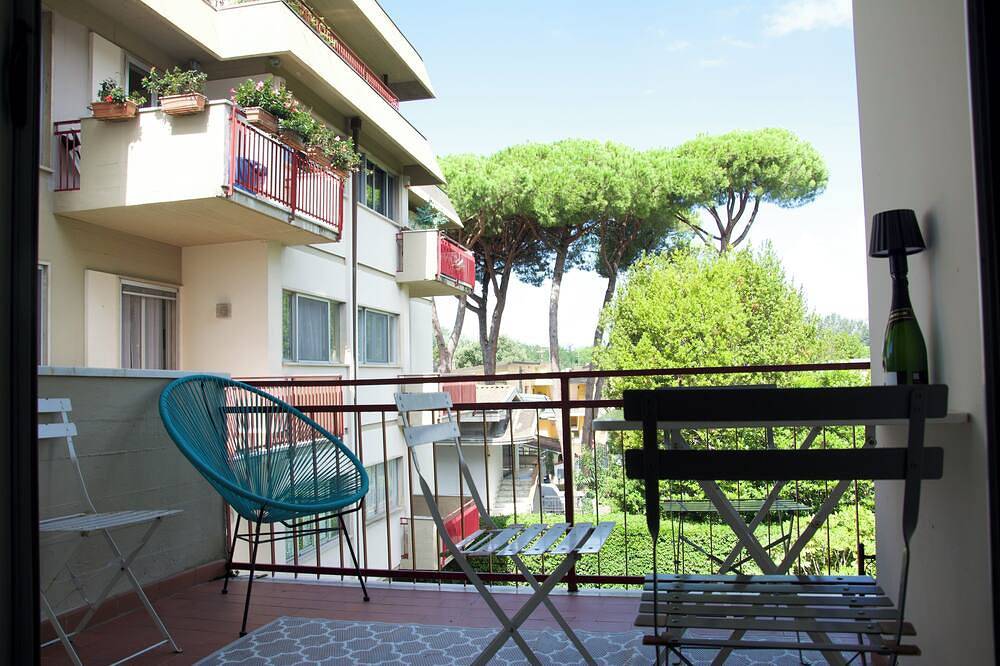 Ganze Wohnung, Bright three-room apartment surrounded by nature in Cinquale, Forte dei Marmi