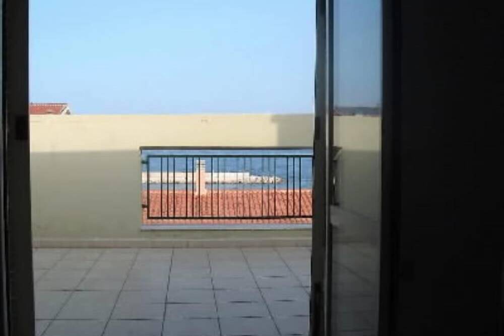 Ganze Wohnung, Sardinien - Cala Gonone (Nu) - Meer und Berge - Apartment für 4 Personen, 80 m vom Meer entfernt, mit herrlicher Sicht auf den Golf in Cala Gonone, Dorgali