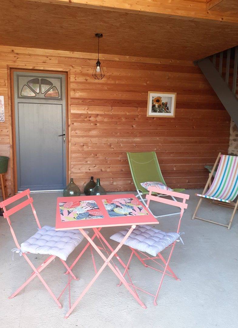 Chambre d'hôtes La maison des trois petits cochons - Chambre in Fontannes, Parc Naturel Régional Livradois-Forez