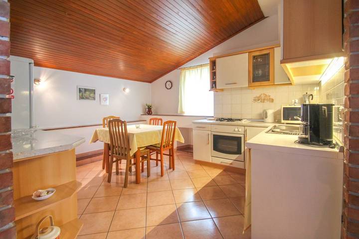 Ganze Wohnung, Bezauberndes Studio direkt in der Altstadt und am Meer gelegen mit Kamin und Balkon in Novigrad, Umag und Umgebung