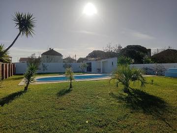 Gîte pour 6 personnes, avec terrasse ainsi que jardin et jacuzzi, animaux acceptés dans Coimbrão
