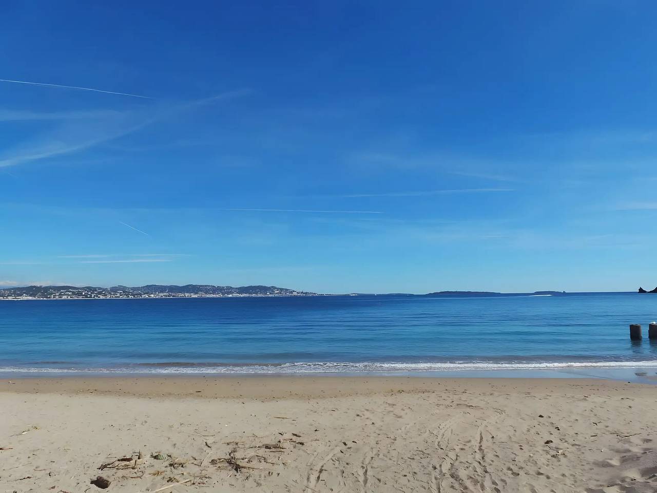 Apartamento entero, Apartamento «Los Pies en el Agua» con Wi-Fi in Théoule-sur-Mer, Massif de l'Esterel