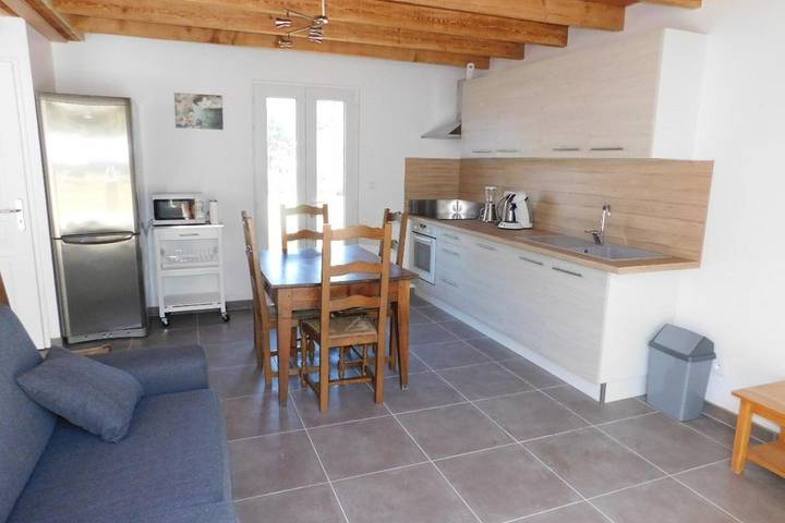 Chambre d’hôte pour 4 personnes, avec terrasse et jardin, animaux acceptés à Vals-les-Bains - 2