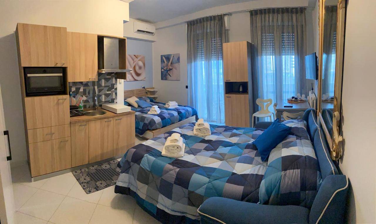 Deluxe Single Room with Sea View in Catanzaro Lido, Catanzaro