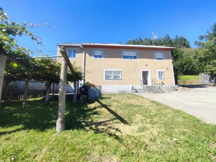 Casa de vacaciones para 10 personas, con Jardín y Vistas en Eume - 2