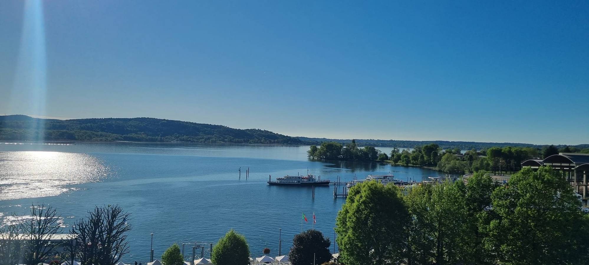 Ganze Wohnung, Panoramawohnung mit Blick auf den Lago Maggiore in Arona (Lago Maggiore), Arona Gemeinde