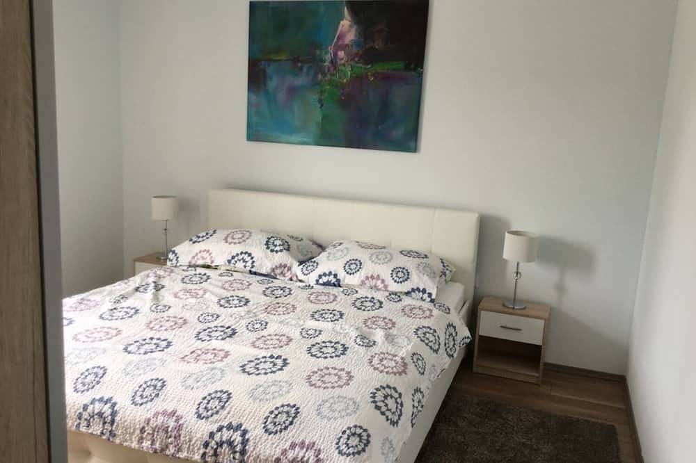 Ganze Wohnung, Villa Angelina, Großes Apartment 1. Etage in Brodarica, Šibenik-Knin