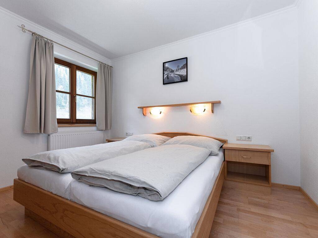 Ganze Ferienwohnung, Apartment/2 Schlafr/Du, Wc bis 4 Pers. in Hintertux, Tux