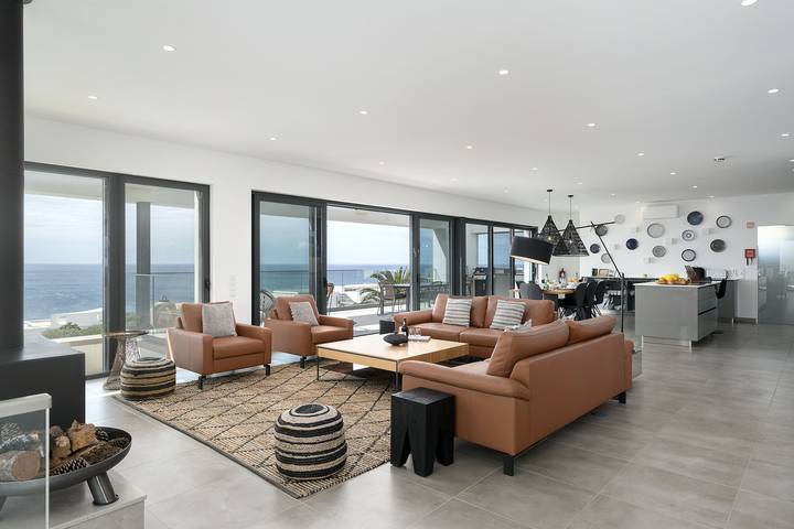 Villa para 10 pessoas, com vista para o mar e jardim em Luz