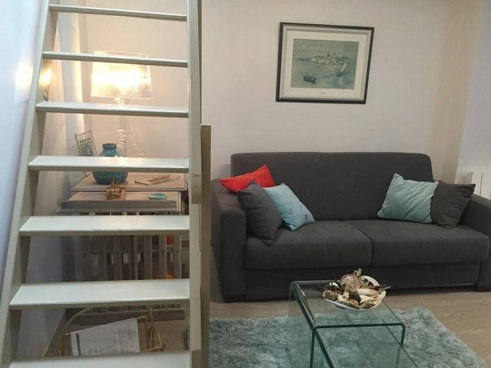 Location de vacances pour 4 personnes, avec piscine ainsi que vue et terrasse, animaux acceptés dans Port du Vallon des Auffes - 3