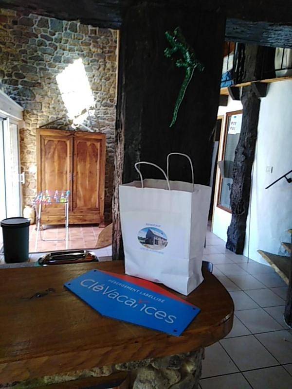 Location de vacances pour 5 personnes, avec jardin, animaux acceptés à Saint-Georges-de-Reintembault - 2