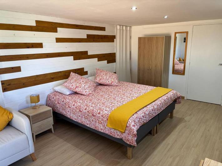 Appartement de vacances pour 2 personnes, avec jardin et piscine