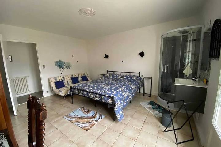 Location de vacances pour 6 personnes, avec jardin et piscine dans La Ville-Dieu-du-Temple - 2