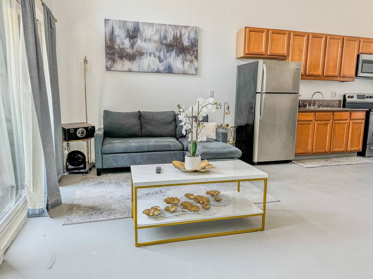 Apartamento entero, Beautiful Balcony Loft in Little Italy w Parking in San Diego, San Diego County