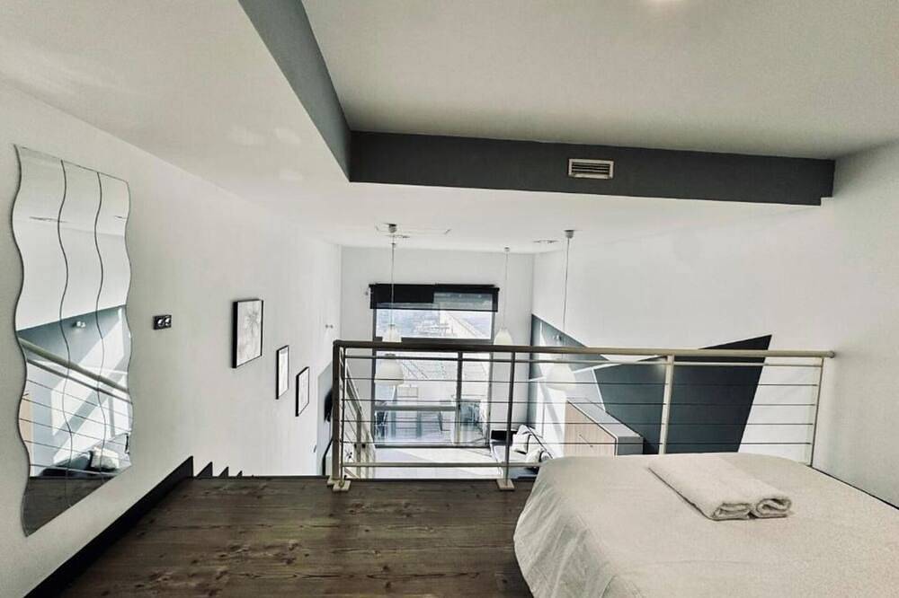 Entire apartment, Loft Ebano with parking by bebalmy in Madrid, Madrid Province