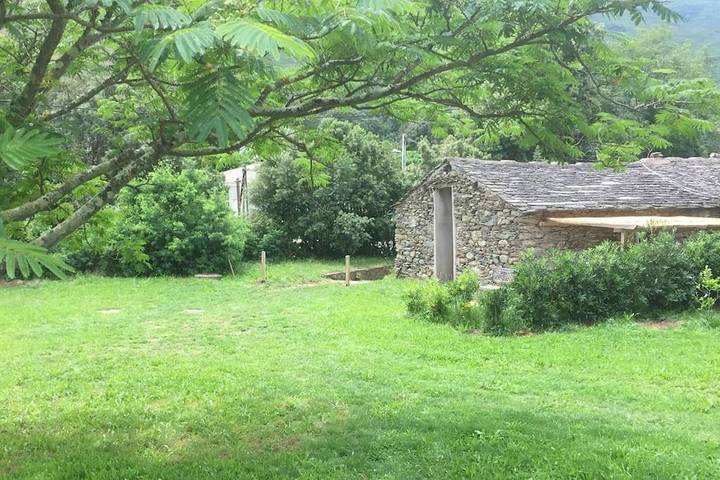 Location de vacances pour 2 personnes, avec vue ainsi que jardin et terrasse à Sisco - 3