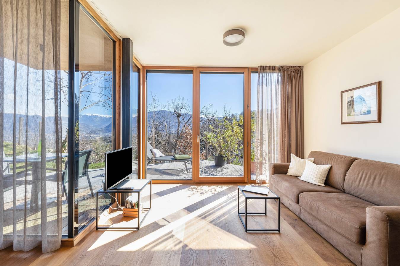 Ganze Wohnung, Ferienwohnung 'Firmelein Erdgeschoss' mit Bergblick, privater Terrasse und Wlan in Missian, Eppan an der Weinstraße
