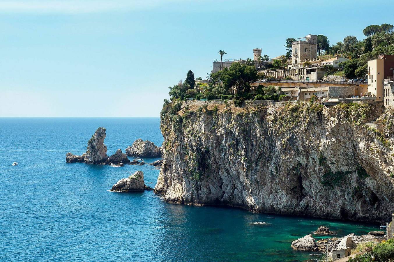 Entire vacation apartment, Torre Isola Bella in Taormina, Messina Province