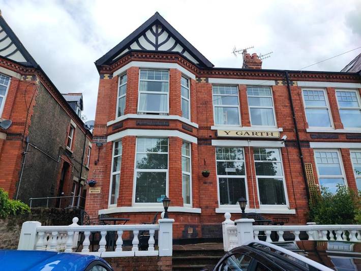 Holiday letting for 2 people, with Terrace in Bangor