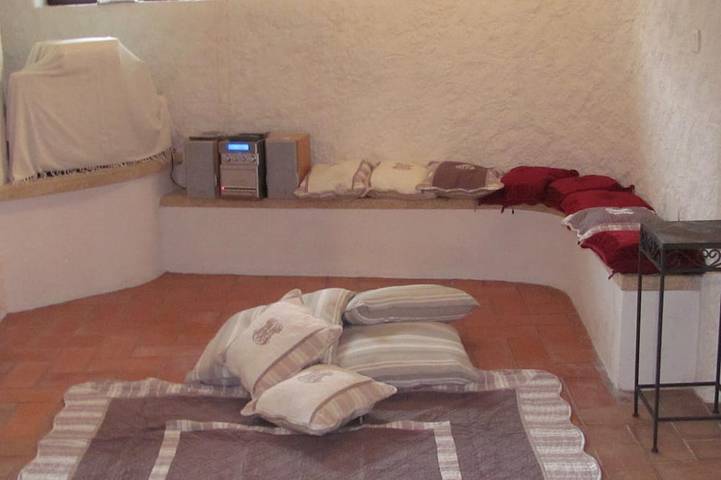 Location de vacances pour 6 personnes, avec terrasse et jardin à Castillon-du-Gard - 2