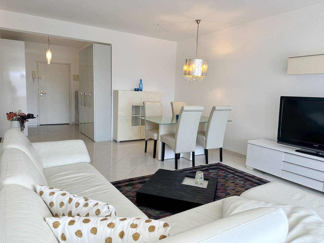 Geheel appartement, Charming apartment on the edge of Ascona's old town, just a few steps from the lake promenade. Ideal for relaxing in a Mediterranean atmosphere, unwinding, and enjoying the magic of the lake. in Ascona, Ticino Alpen en Verbano