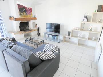 Gîte pour 5 personnes, avec terrasse et jardin à Herm