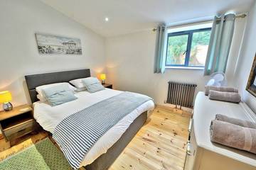 Cottage for 4 People in Shalfleet, Isle of Wight, Photo 2