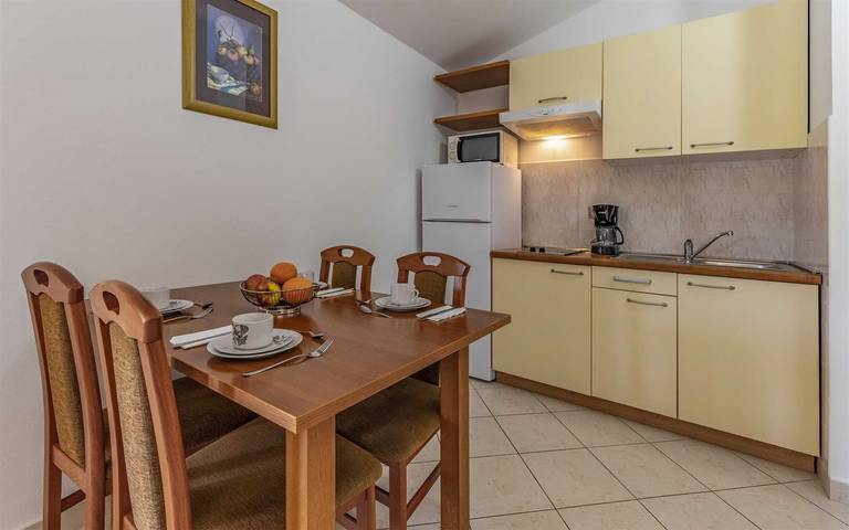 Ferienwohnung für 4 Personen, mit Pool und Balkon in Banjole - 4