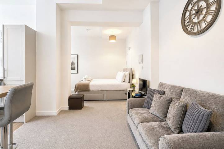 Entire apartment, Modern new redeveloped studio Apartment in Clacton in Clacton-on-Sea, Essex