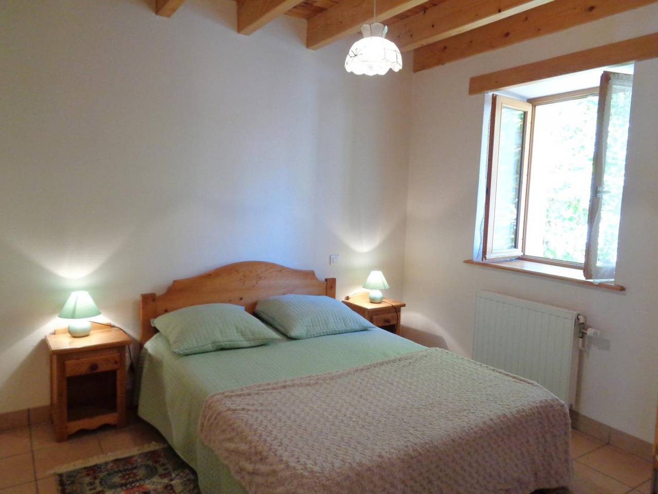 Gîte traditionnel avec terrasse et animaux acceptés in La Tuilière, Région de Roanne