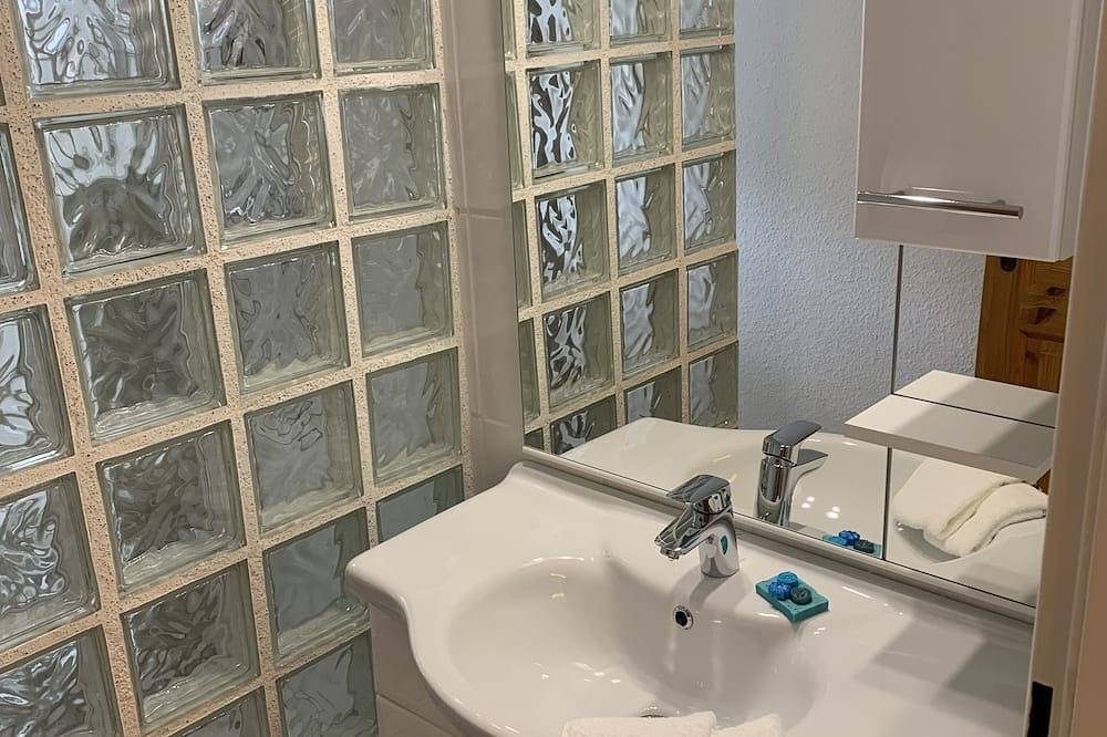 Ganze Wohnung, Charmante *Ferienwohnung zwischen den Meeren* in Treia, Haithabu