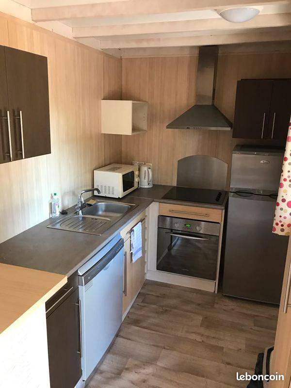 Location de vacances pour 4 personnes, avec Terrasse et Jacuzzi ainsi que Jardin et Piscine à La Chapelle-Hermier - 3