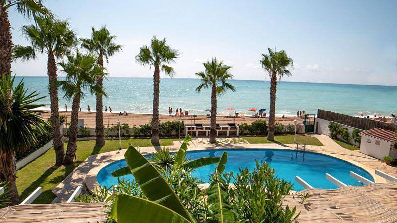 Finca für 8 Personen, mit Ausblick und Garten sowie Pool, mit Haustier in Benicarló