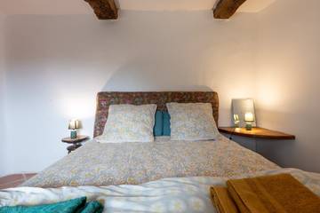 Location De Vacances pour 2 Personnes dans Reillanne, Région de Forcalquier, Photo 2