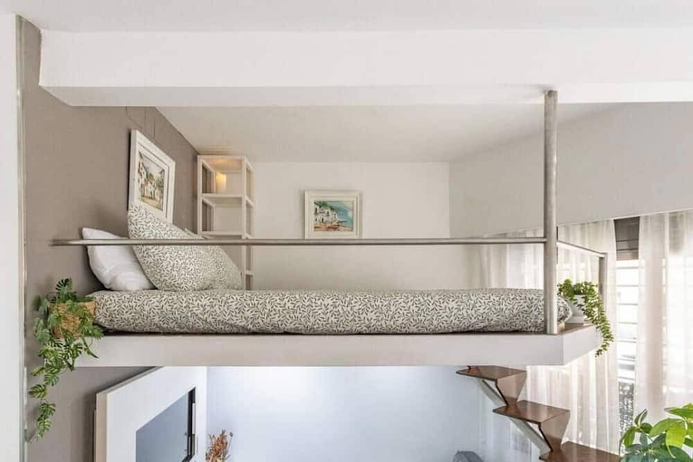 Apartamento entero, Elegante Loft con Altillo y Diseño Moderno |Centro in Tarrasa, Interior de Barcelona