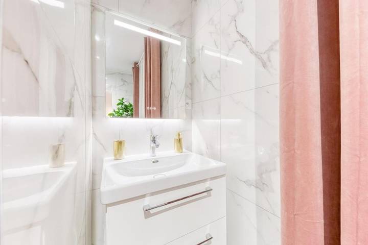 Gîte pour 2 personnes, avec balcon et sauna à Les Pavillons-sous-Bois - 4