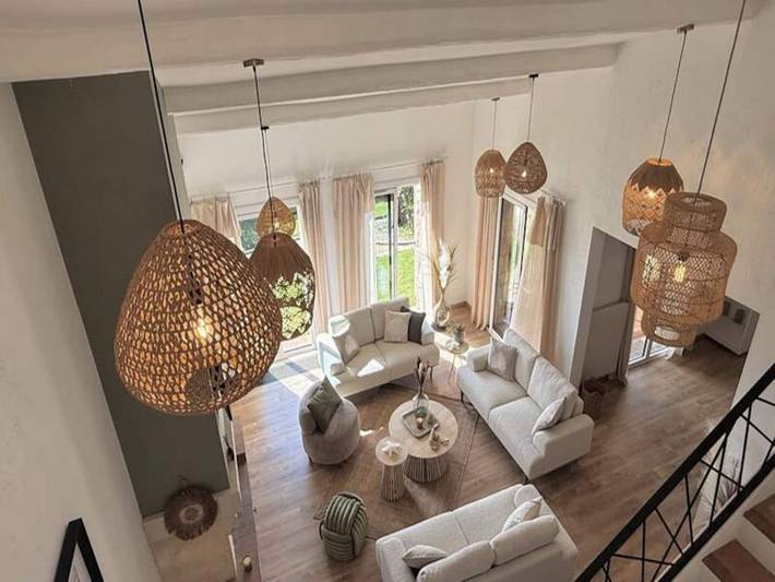 Gîte pour 8 personnes, avec jardin et piscine ainsi que terrasse et sauna, adapté aux familles à Cabris - 2