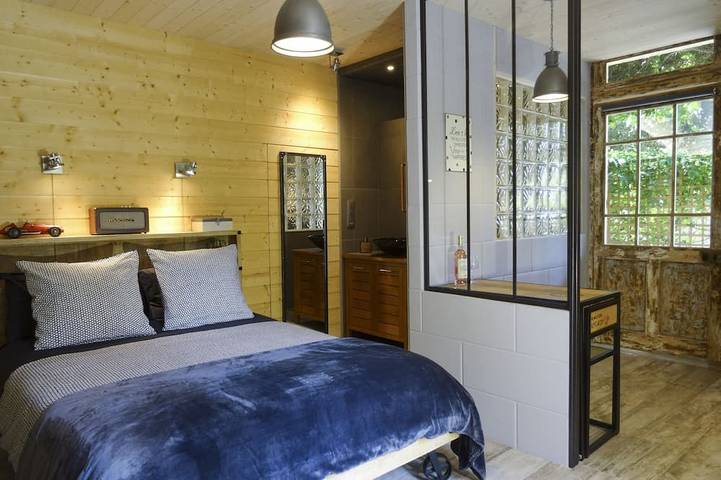 Petit Loft dans Mas 17e, piscine privée chauffée, St Rémy de Provence, classé 3* in Eyragues, Région d'Arles