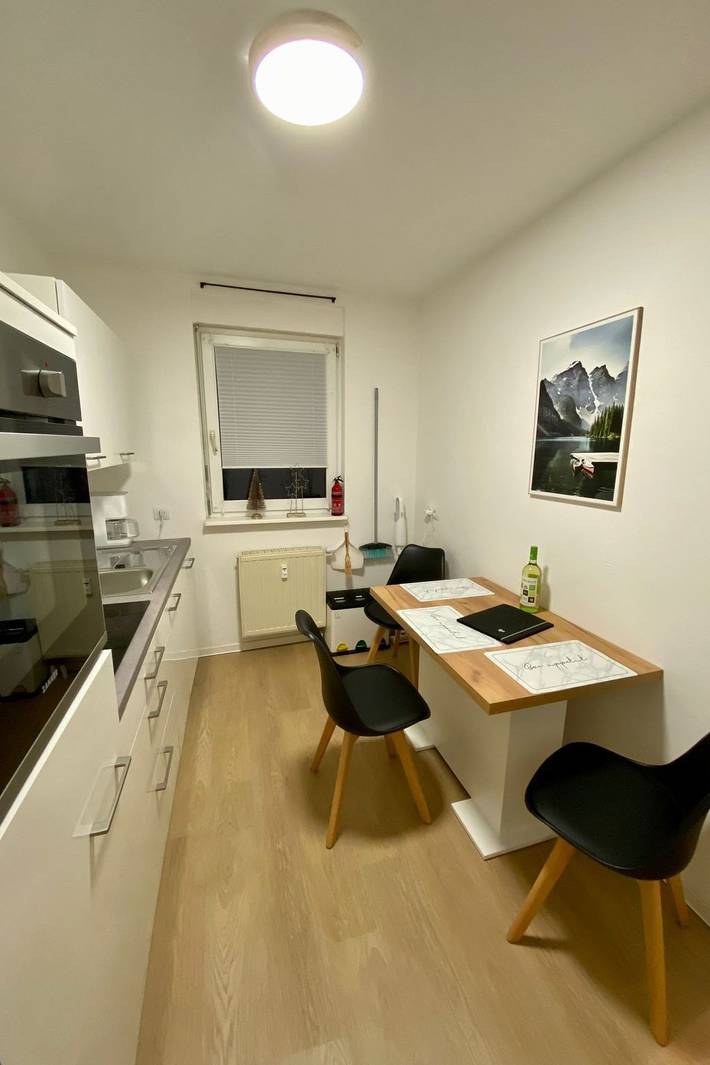Ganze Wohnung, Moderne und gemütliche Ferienwohnung in Zwickau free Wifi und Netflix in Zwickau, Chemnitz und Umgebung
