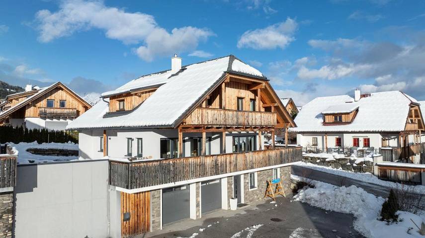 Chalet für 11 Personen, mit Sauna und Ausblick sowie Garten in Mauterndorf