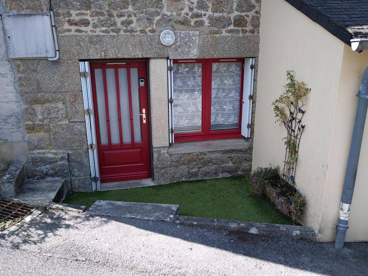 Gîte à la Ville in Rostrenen, Région de Guingamp